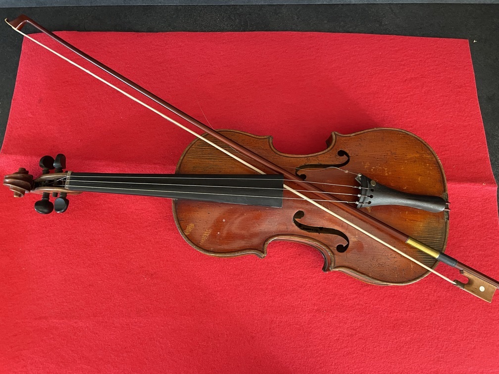 instrument-musique-antiquaire-isère 38